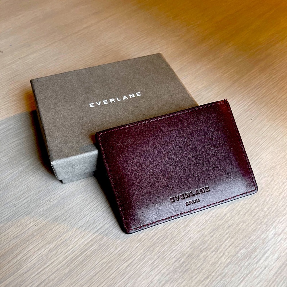 Everlane Leather Card Case in Burgundy